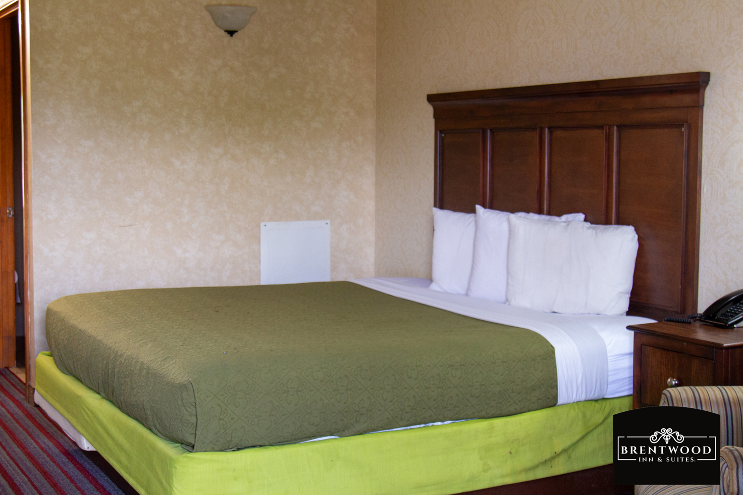 Spacious King Bed Room